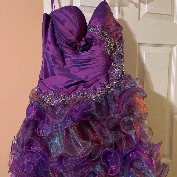 Prom Dress - Picture 3 of 4